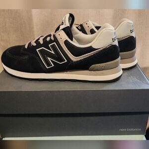 New Balance 574 Core Black & White Mens Size 10